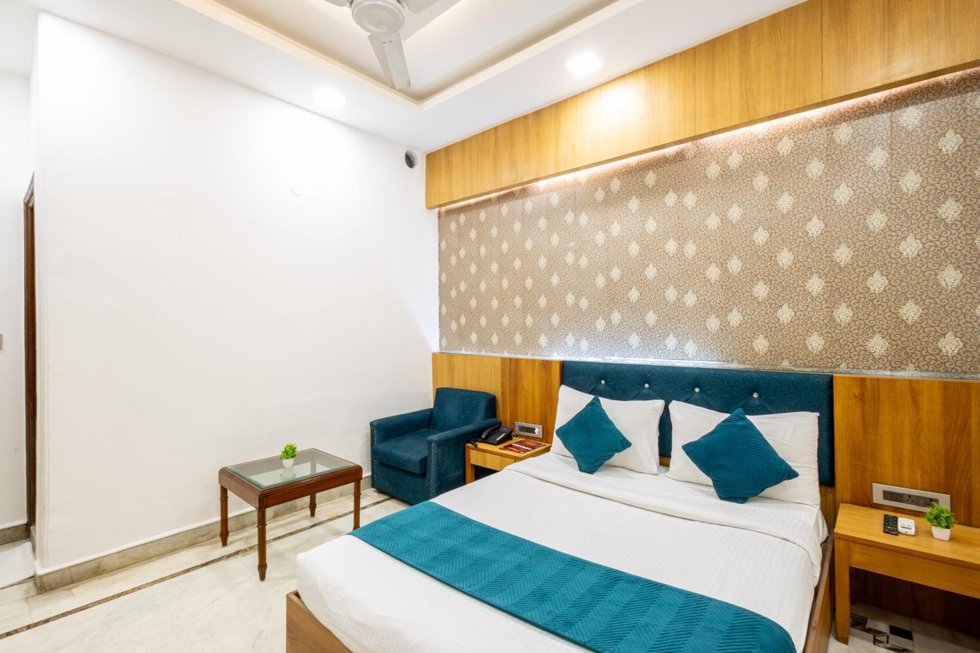 Hotel Panickers Residency - Ajmal Khan Market Near Karol Bagh Metro Delhi  Exterior photo